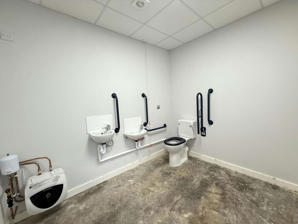 Enterprise Park, Yaxley to rent Interior Photo- Image 1 of 7