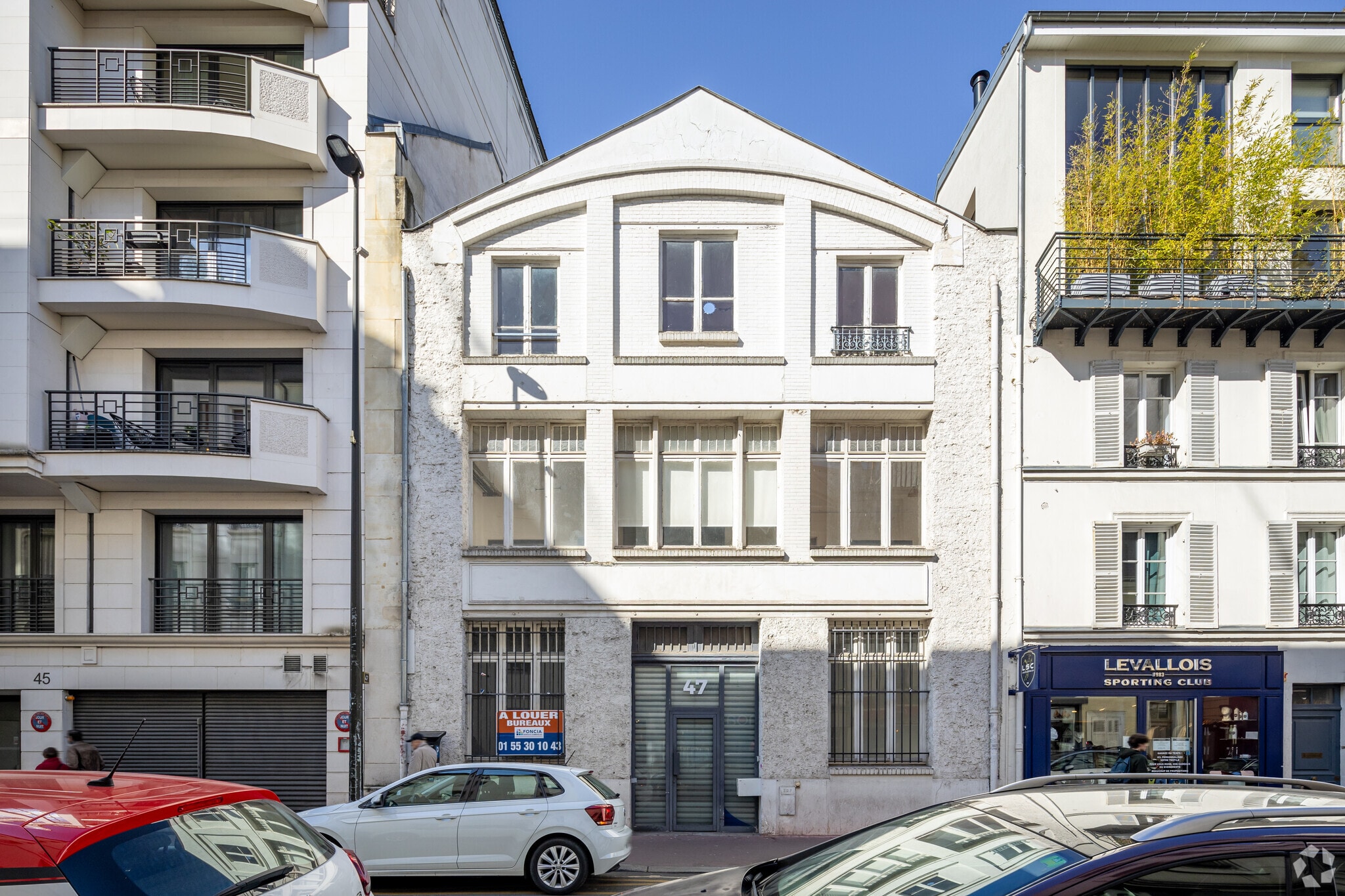 47 Rue Louise Michel, Levallois-Perret to rent Primary Photo- Image 1 of 3