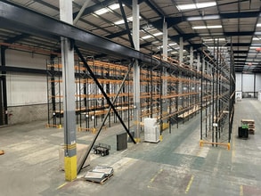 Arrow Trading Estate, Corporation Rd, Manchester to rent Interior Photo- Image 2 of 8