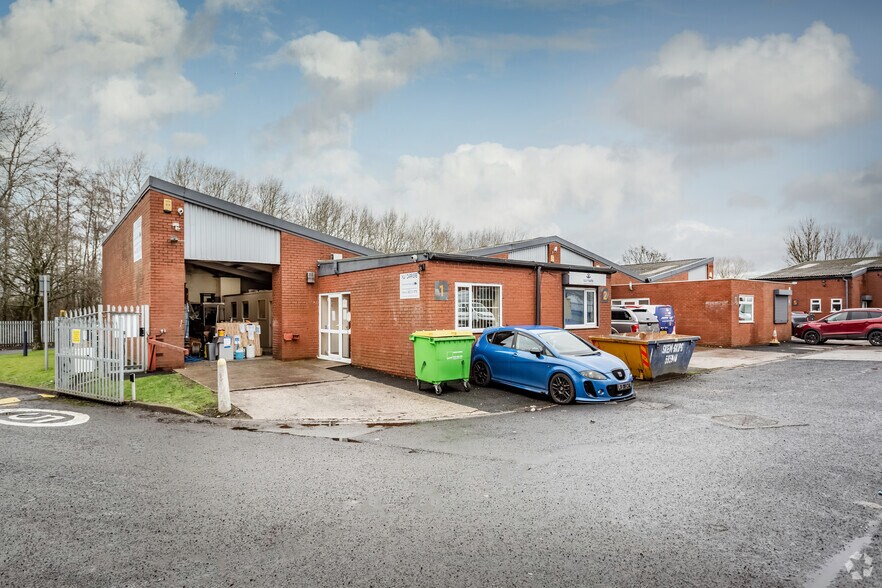 Worthington Way, Wigan for sale - Primary Photo - Image 1 of 1