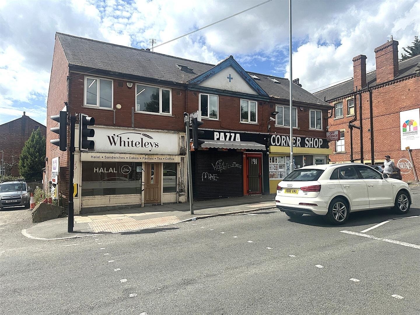 189 Woodhouse St, Leeds to rent Building Photo- Image 1 of 10