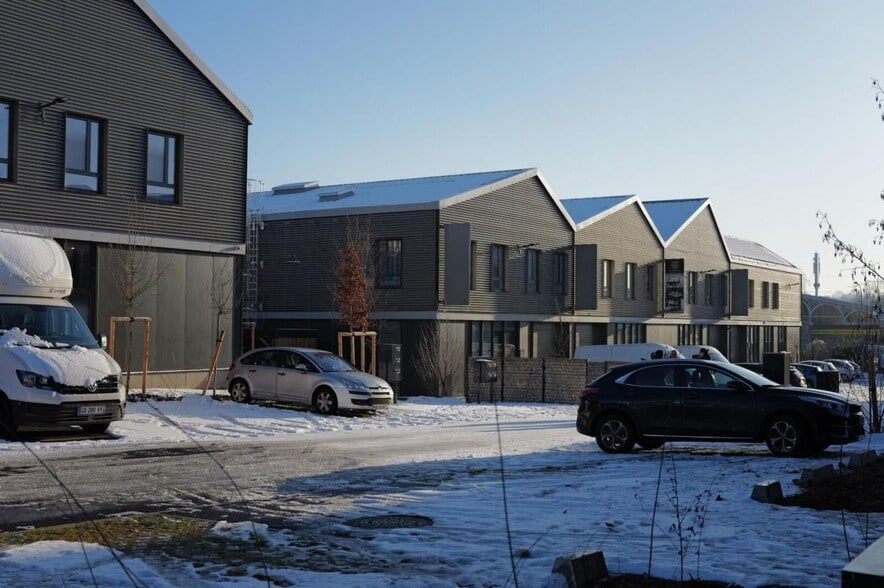 1 Rue René Dubos, Groslay for sale - Building Photo - Image 2 of 3