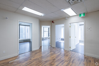 10 King St E, Toronto, ON for rent Interior Photo- Image 1 of 4