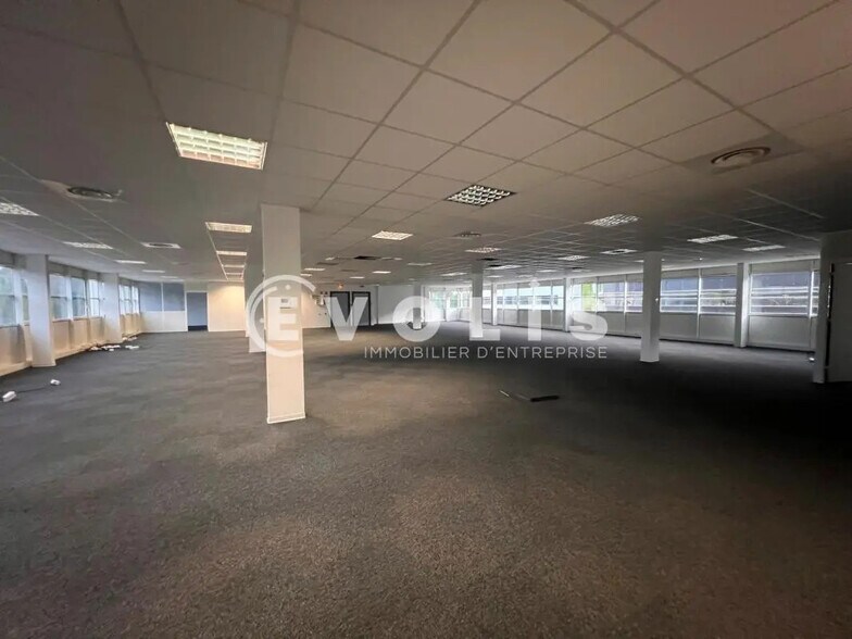 Office in Mérignac to rent - Interior Photo - Image 3 of 6