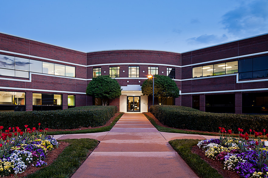 111 Corning Rd, Cary, NC for sale - Primary Photo - Image 1 of 1