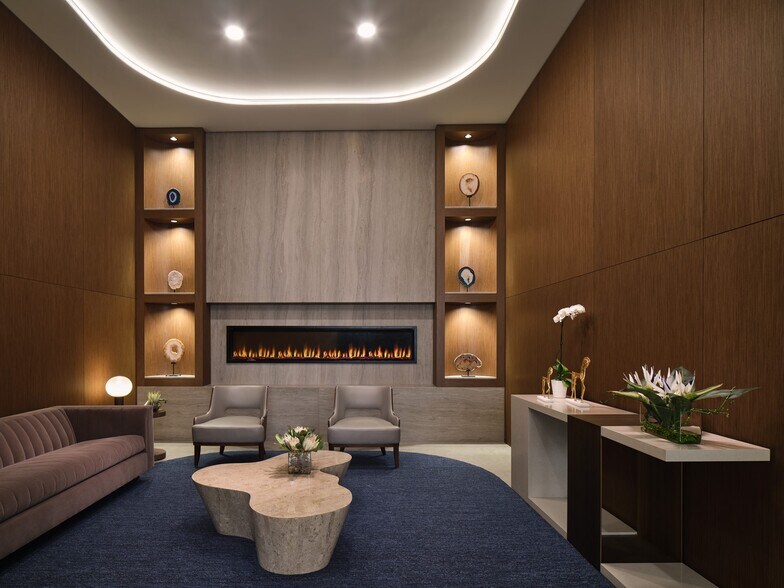 Tower 56 @ Park Avenue, New York, NY to rent - Interior Photo - Image 2 of 14