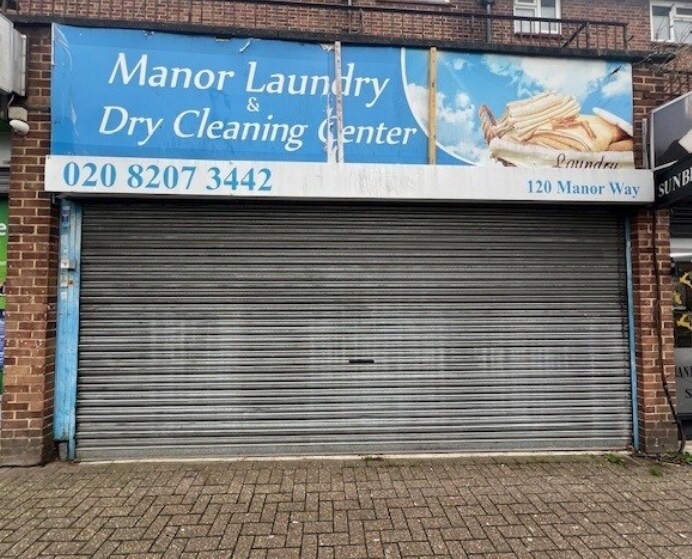 Manor Way, Borehamwood for sale Building Photo- Image 1 of 1