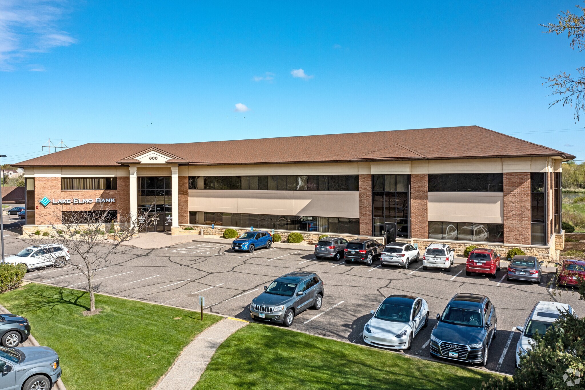 600 N Inwood Ave N, Oakdale, MN to rent Building Photo- Image 1 of 6