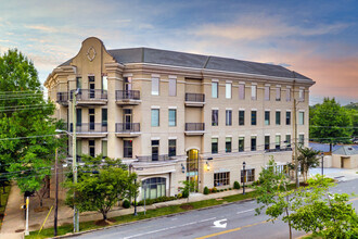 700 E Morehead St, Charlotte, NC for rent Building Photo- Image 1 of 5