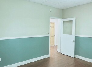 3502 SCOTTS Ln, Philadelphia, PA for rent Building Photo- Image 2 of 2