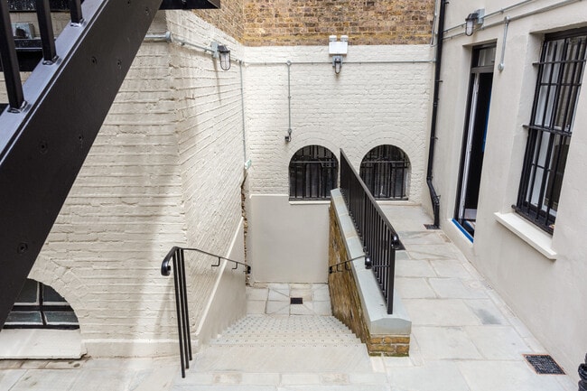 More details for 518-522 Wandsworth Rd, London - Office to Rent