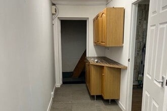 Woodlands Avenue, Poole to rent Interior Photo- Image 2 of 4