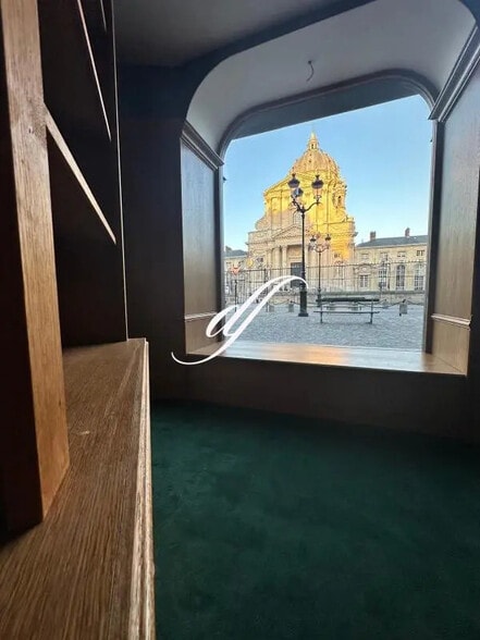 Retail in Paris for sale - Interior Photo - Image 3 of 4