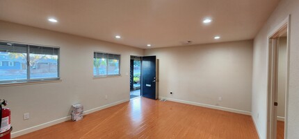 1961 Pruneridge Ave, Santa Clara, CA for rent Interior Photo- Image 2 of 6