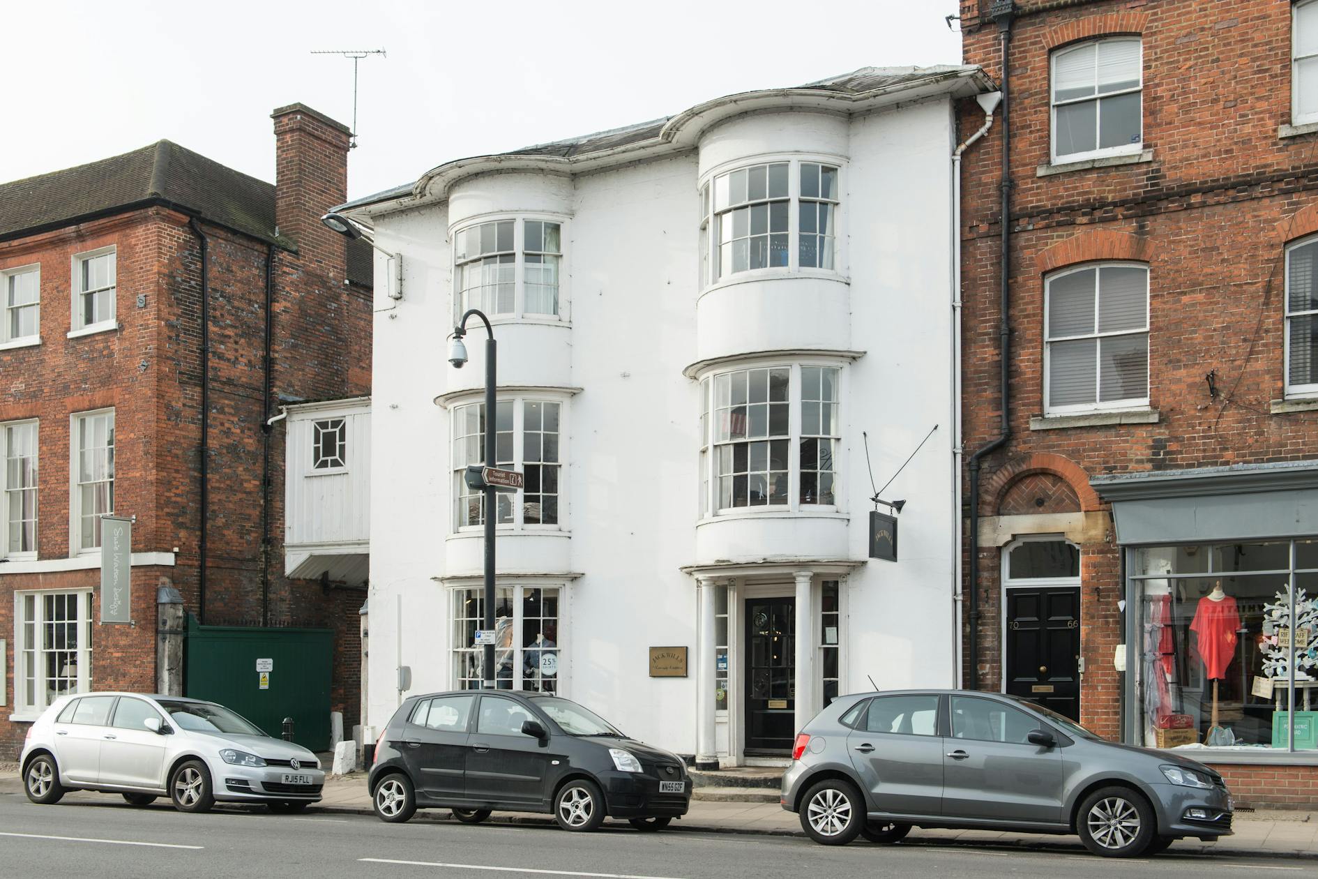 High St, Marlow to rent Building Photo- Image 1 of 10