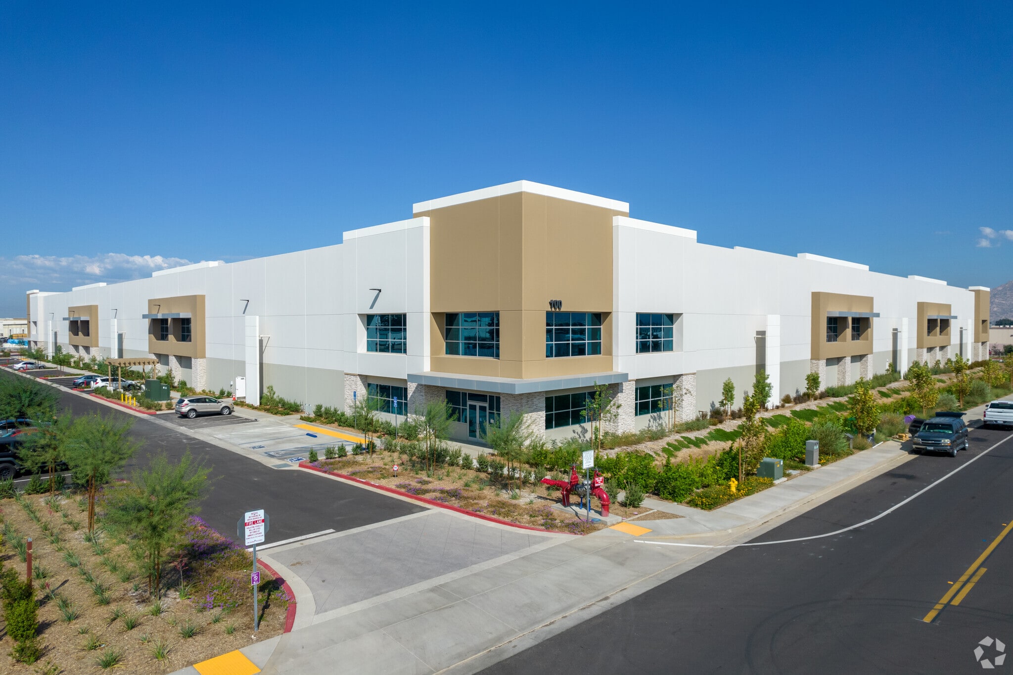 100 W Walnut Ave, Perris, CA for sale Primary Photo- Image 1 of 1