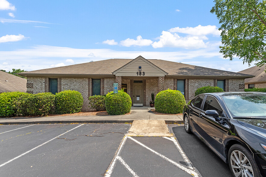 183 Wind Chime Ct, Raleigh, NC for rent - Building Photo - Image 3 of 5