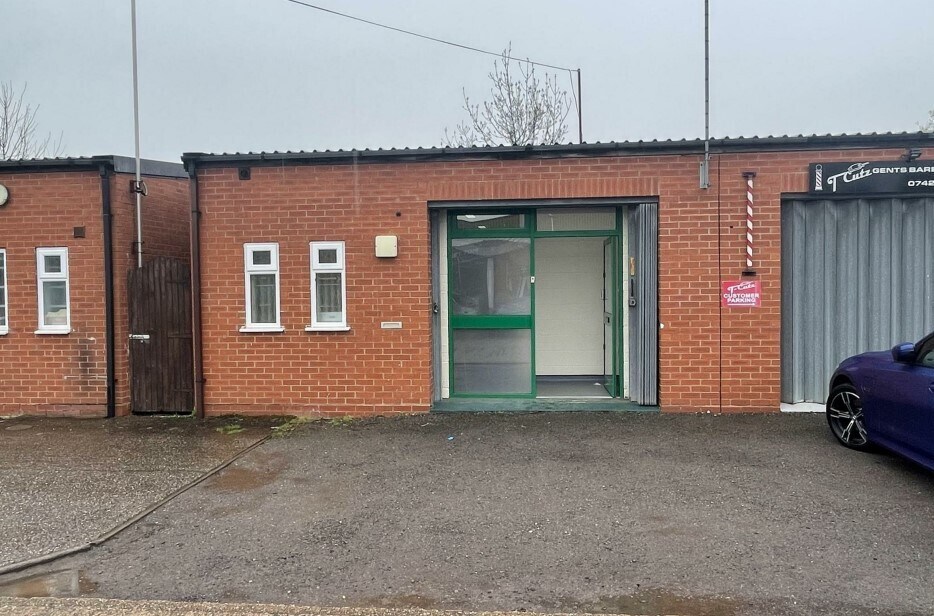 5 Tything Rd, Alcester for sale Building Photo- Image 1 of 1