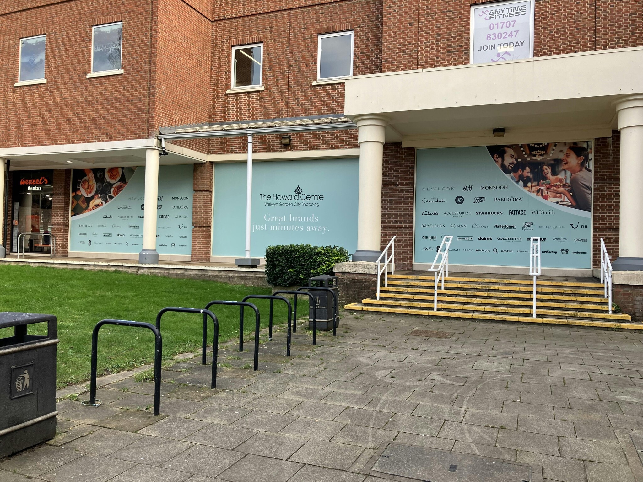 Howardsgate, Welwyn Garden City to rent Building Photo- Image 1 of 7