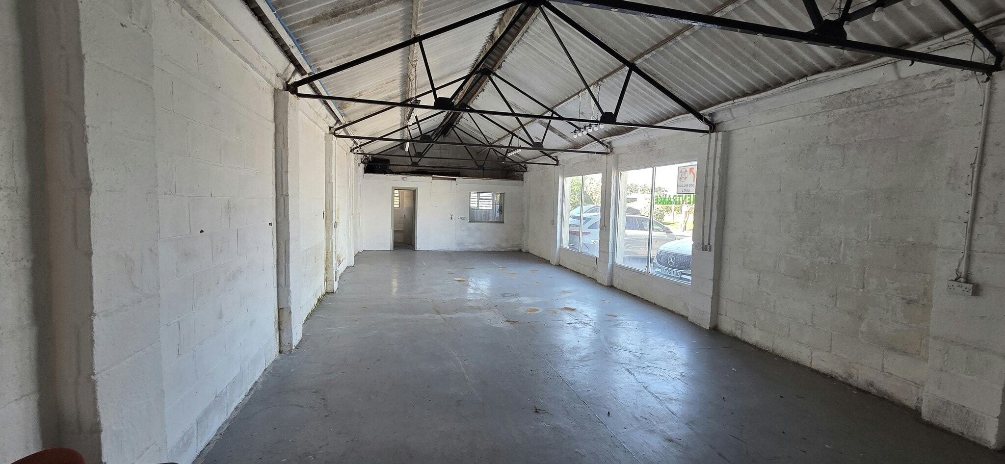Mountey Business Park, Pevensey to rent Interior Photo- Image 1 of 2