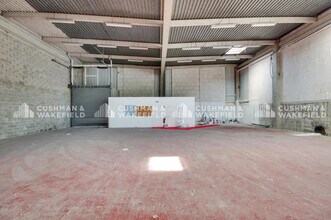 14 Boulevard De L'Europe, Vitrolles to rent Interior Photo- Image 2 of 4