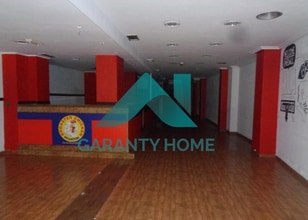 Retail in Cáceres, Cáceres to rent Interior Photo- Image 2 of 5