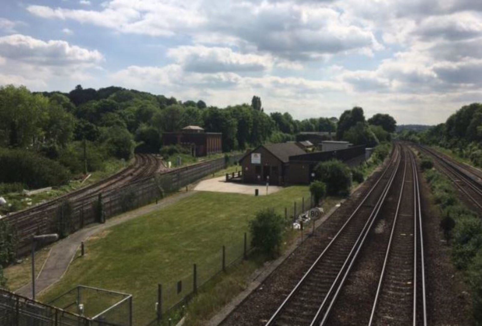 Fairbairn Rd, Purley for sale Primary Photo- Image 1 of 1
