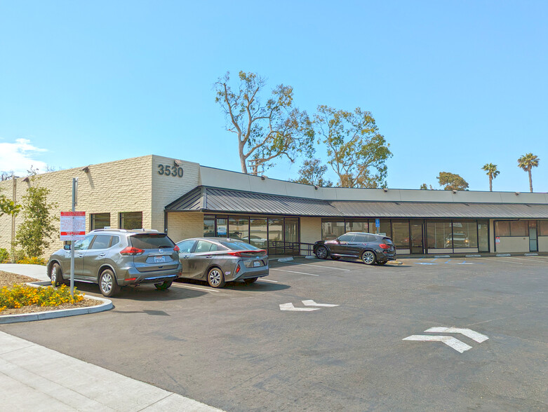 3506-3530 E Main St, Ventura, CA for rent - Building Photo - Image 1 of 5