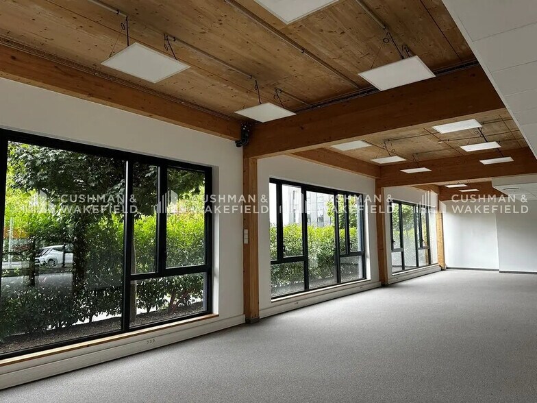 Office in Schiltigheim to rent - Interior Photo - Image 2 of 12