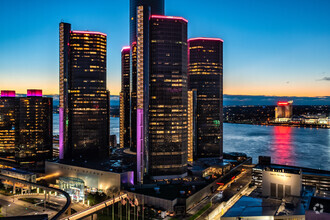 100 Renaissance Ctr, Detroit, MI for sale Primary Photo- Image 1 of 1