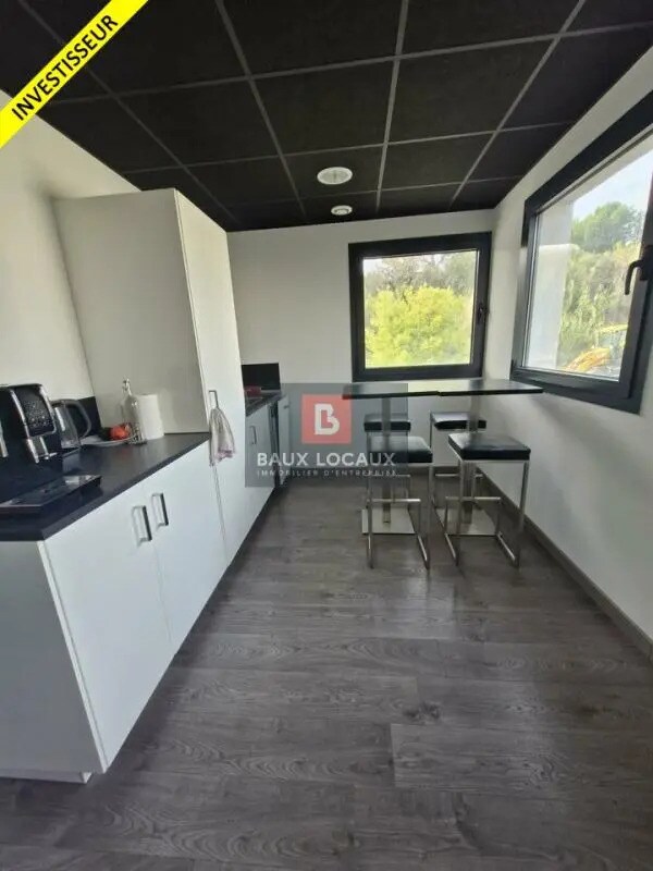 Vente Bureaux 605 m² - Photo 1