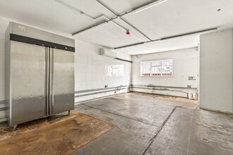 London Rd, Waterlooville to rent Interior Photo- Image 2 of 12