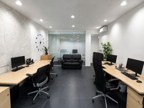 2 Boileau Para, London to rent Interior Photo- Image 1 of 3
