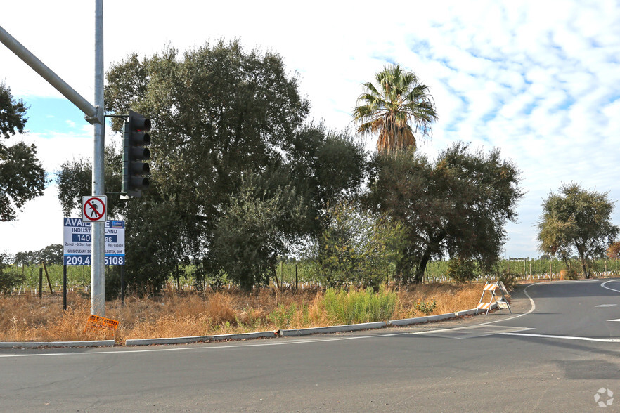 3263 Cherokee Rd, Stockton, CA for sale - Building Photo - Image 1 of 1