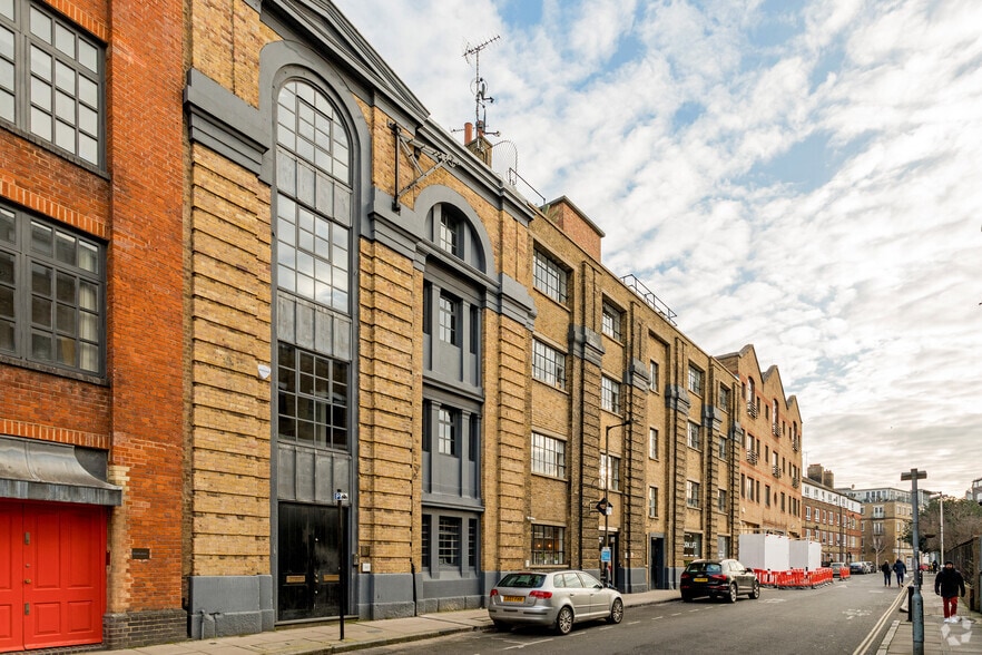 5-7 Tanner St, London to rent - Building Photo - Image 1 of 11