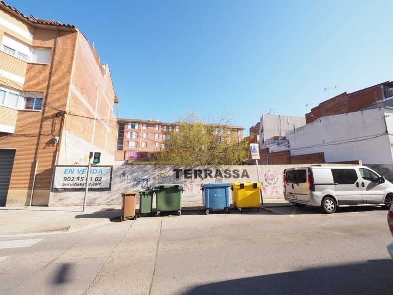Carrer d'Orà, 40, Terrassa, Barcelona for sale - Building Photo - Image 3 of 9