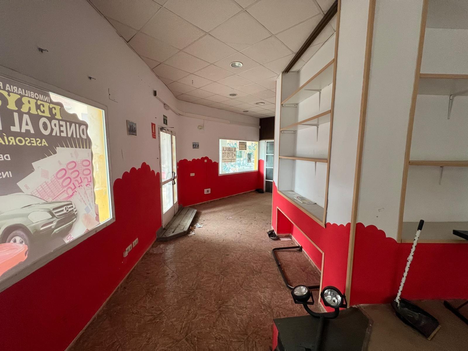 Retail in Cáceres to rent Building Photo- Image 1 of 8