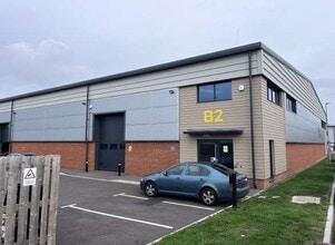 Hopclover Way, Ringwood to rent Building Photo- Image 2 of 6