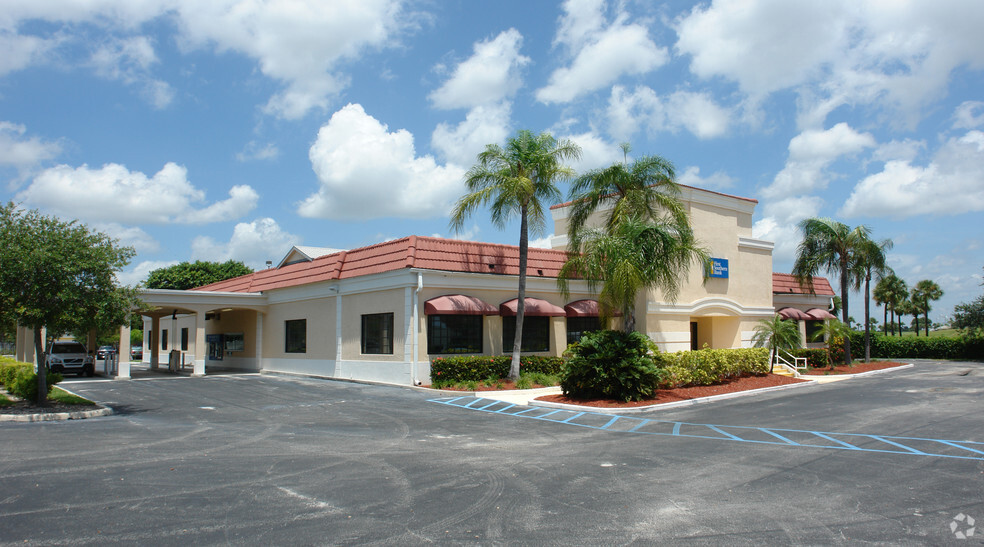 801 US Highway 1, North Palm Beach, FL for sale - Building Photo - Image 1 of 1