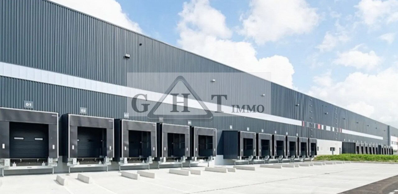 Industrial in Gretz-Armainvilliers to rent Building Photo- Image 1 of 2