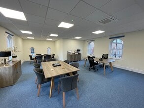 27 Jewry St, Winchester to rent Interior Photo- Image 2 of 3