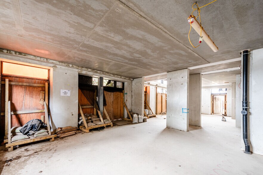 North Woolwich Rd, London for sale - Interior Photo - Image 1 of 1