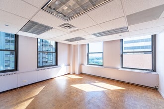 180 N Michigan Ave, Chicago, IL to rent Building Photo- Image 2 of 8