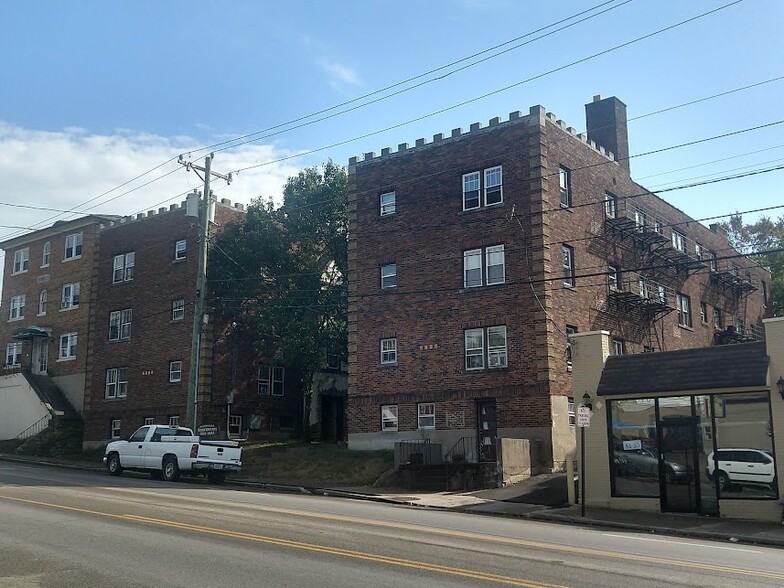 5132-5136 Montgomery Rd, Cincinnati, OH for sale - Building Photo - Image 1 of 9