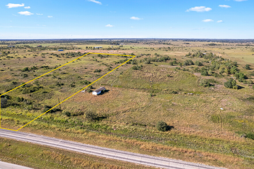 7044 Interstate I-10 Frontage Rd, Sealy, TX for sale - Primary Photo - Image 1 of 5