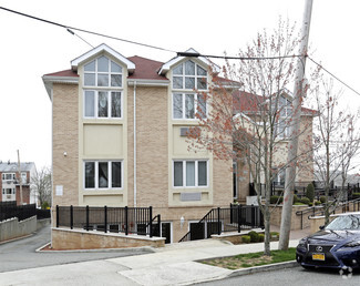 More details for 6 Arc Pl, Staten Island, NY - Residential for Sale