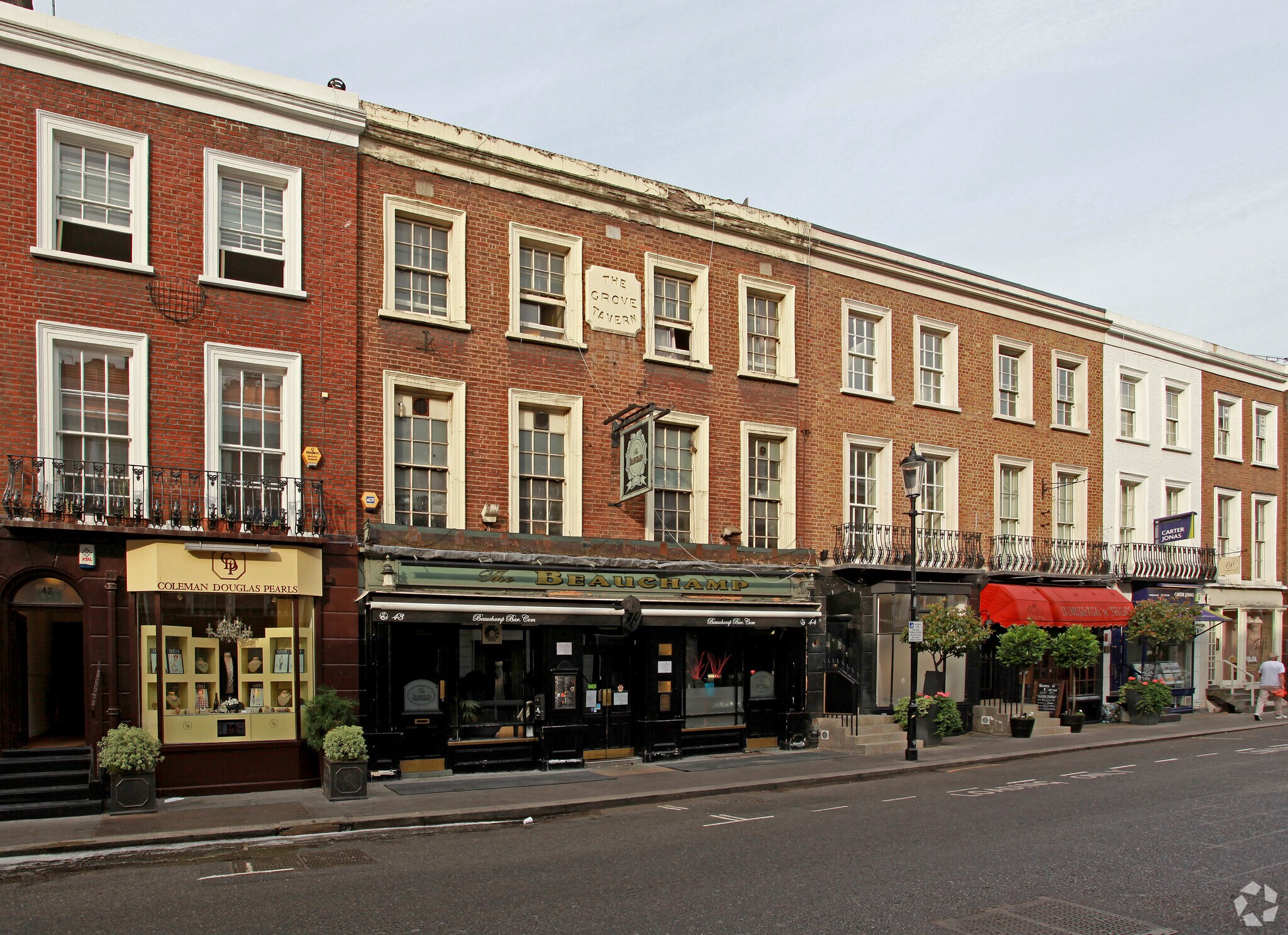 43-44 Beauchamp Pl, London for sale Building Photo- Image 1 of 1