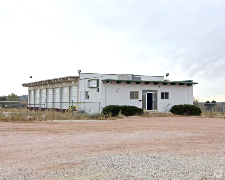 4355 Buckingham Dr, Colorado Springs, CO for rent - Primary Photo - Image 2 of 8