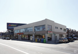 88-02 Queens Blvd, Elmhurst, NY for sale Primary Photo- Image 1 of 1