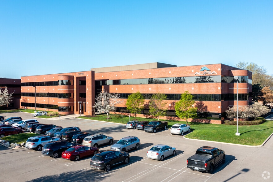 26777-26999 Central Park Blvd, Southfield, MI to rent - Building Photo - Image 2 of 9